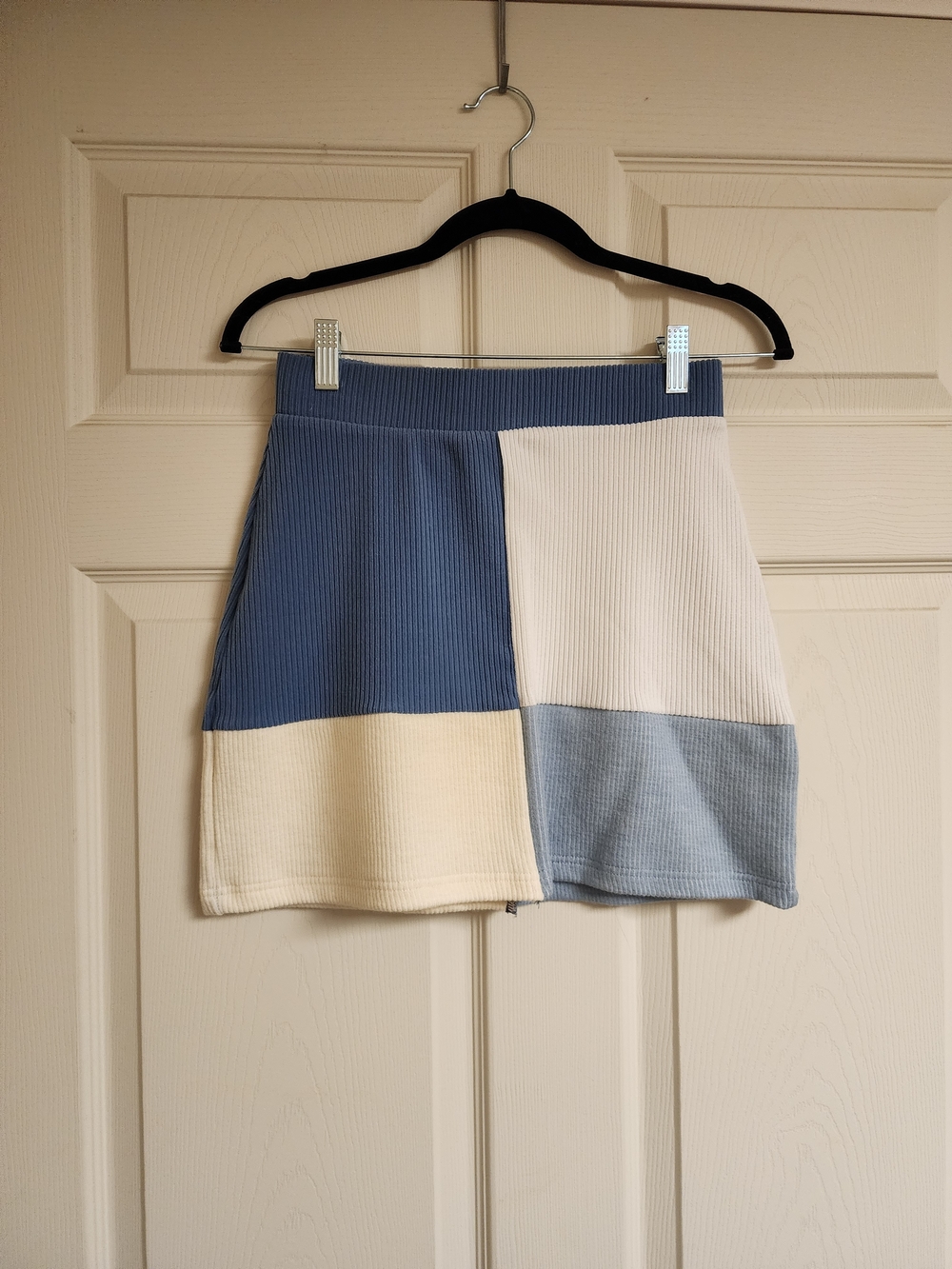 La Hearts Patchwork Ribbed Mini Skirt in Blue, Cream, and Light Gray